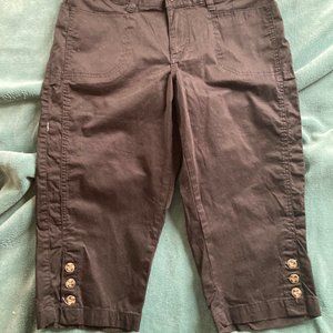 Lee Relaxed Fit Black Capris